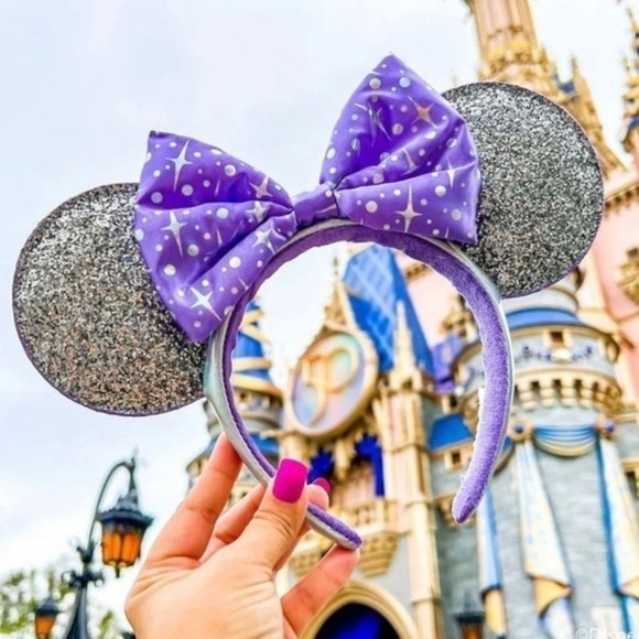 Disney Tomorrowland Minnie Ears - Picture 3 of 3